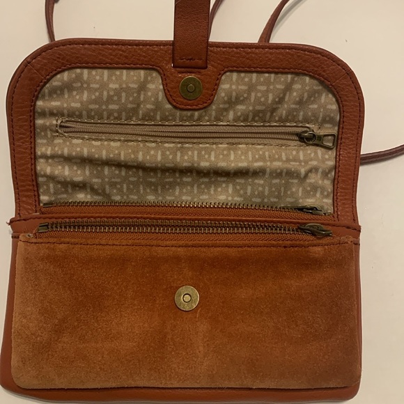 LUCKY BRAND CROSSBODY BAG - Picture 3 of 9